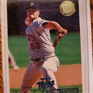 1995 Fleer Corp® ERIK SCHULLSTROM, Minnesota Twins™ Rookie Baseball Card